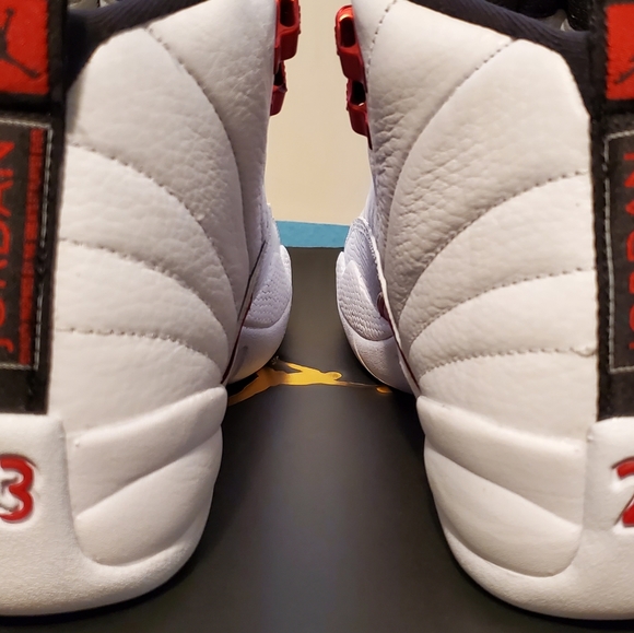 Air Jordan 12 “Twist” Color: White/University Red-BlackStyle Size: 5Y = 6.5 WMNS - Picture 8 of 15